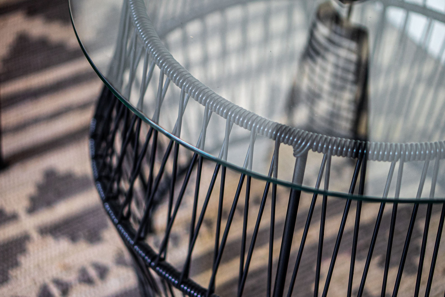 Mesa auxiliar, mesa de centro para sala, recamara o cocina, mesa tejida de cuerda de vinil